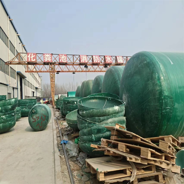 Fiberglass septic tank manufacturer produces 1-150 cubic meters winding molding integrated sewage treatment equipment Huanchen