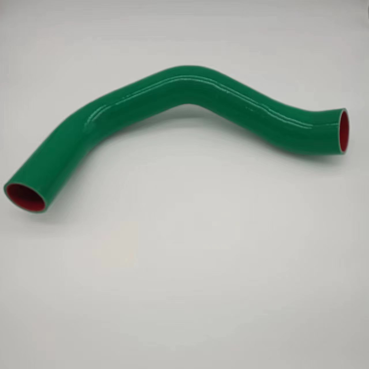 Customized high-temperature resistant silicone rice tube, car water tank, red irregular silicone water pipe, inlet and outlet silicone hose