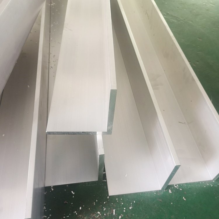 L-shaped angle aluminum 90 degree unequal angle aluminum profile 6063/6061 triangular aluminum alloy angle steel 40 * 80 * 4