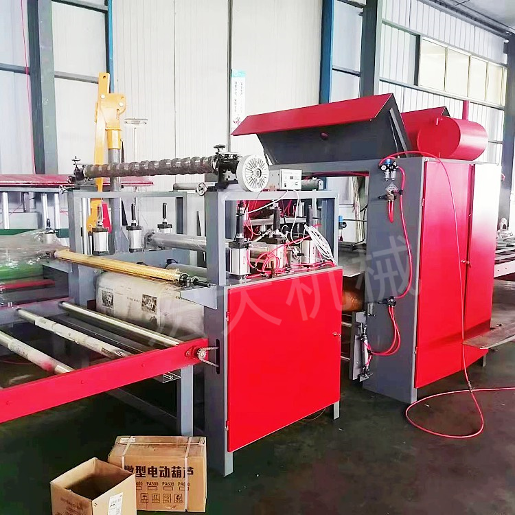 Adhesive film cleaning free automatic flat pasting machine Hongda wood veneer pasting machine cold and hot glue dual purpose sticker machine