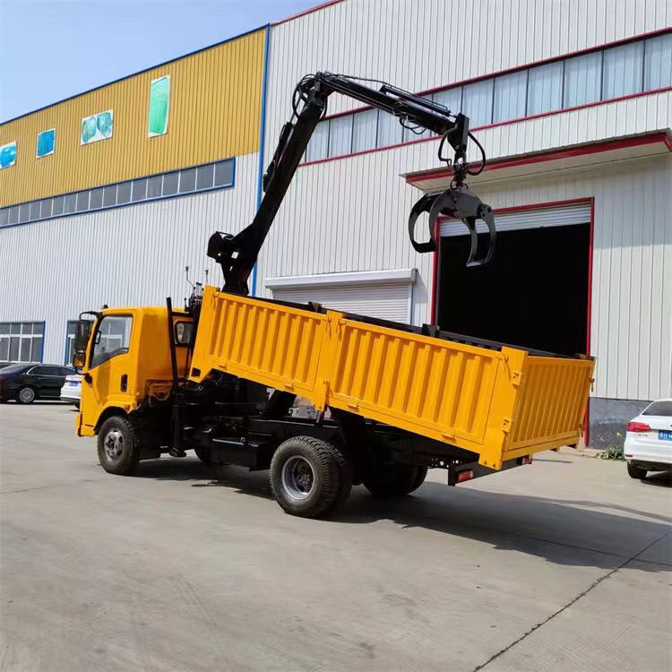 Truck mounted wood grabber, self loading, self unloading, transportation, wood clamping machine, garden log yard, four different types of wood pulling multi-function Dump truck