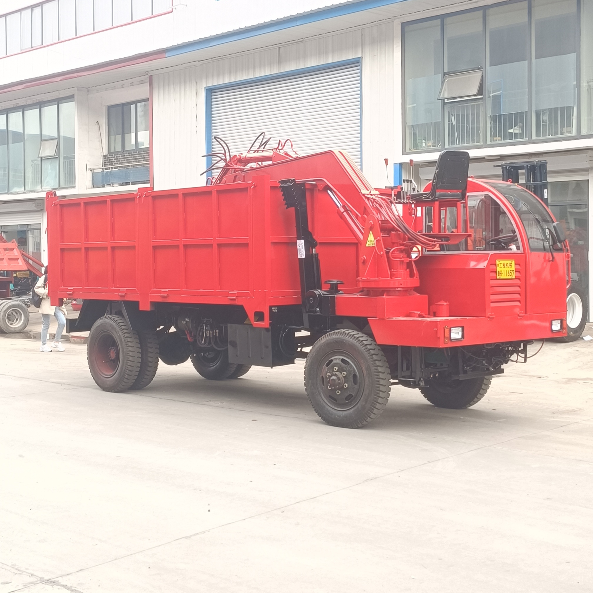 Four Different Types of Hydraulic Telescopic Arm Wood Grabber from Truck Excavator Manufacturers Small Diesel Agricultural Multifunctional Tracked Transport Vehicle