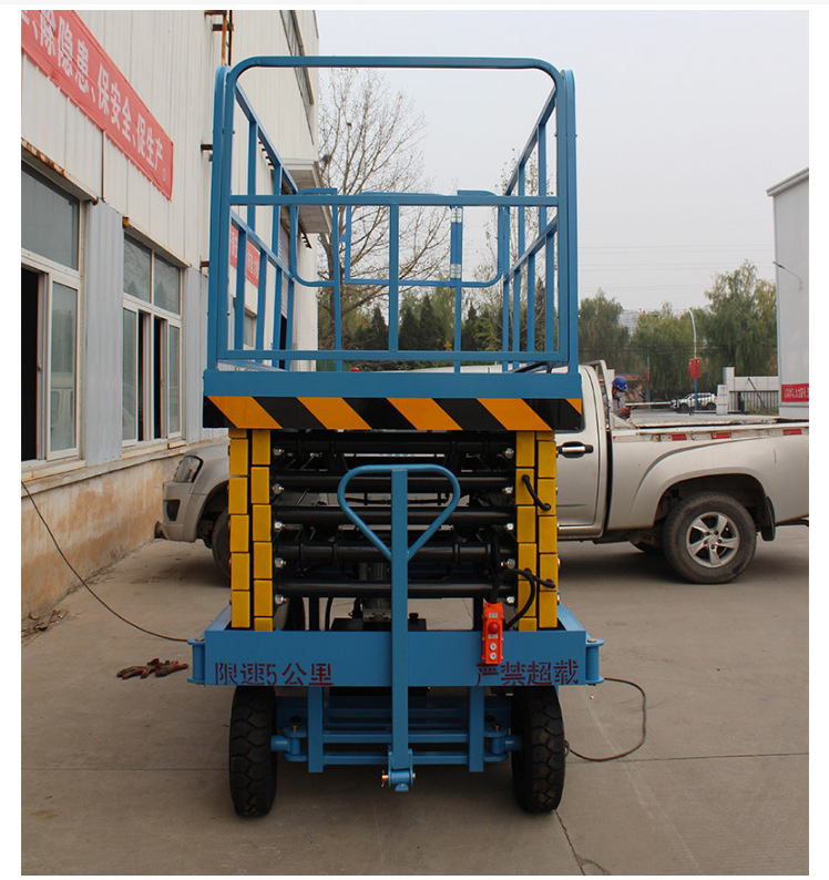 Traction lifting platform vehicle, mobile scissor lift, street lamp, municipal maintenance, electric lifting vehicle