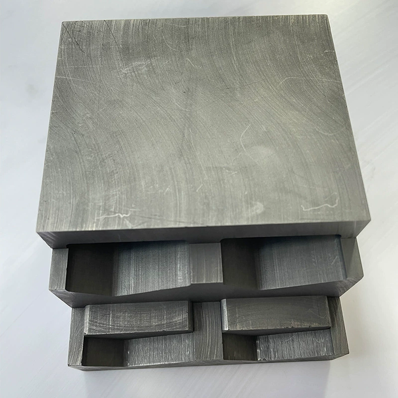 Graphite pad manufacturers provide customized samples for various sizes of high-temperature and radiation resistant graphite electrode rods, with strong conductivity and graphite rods