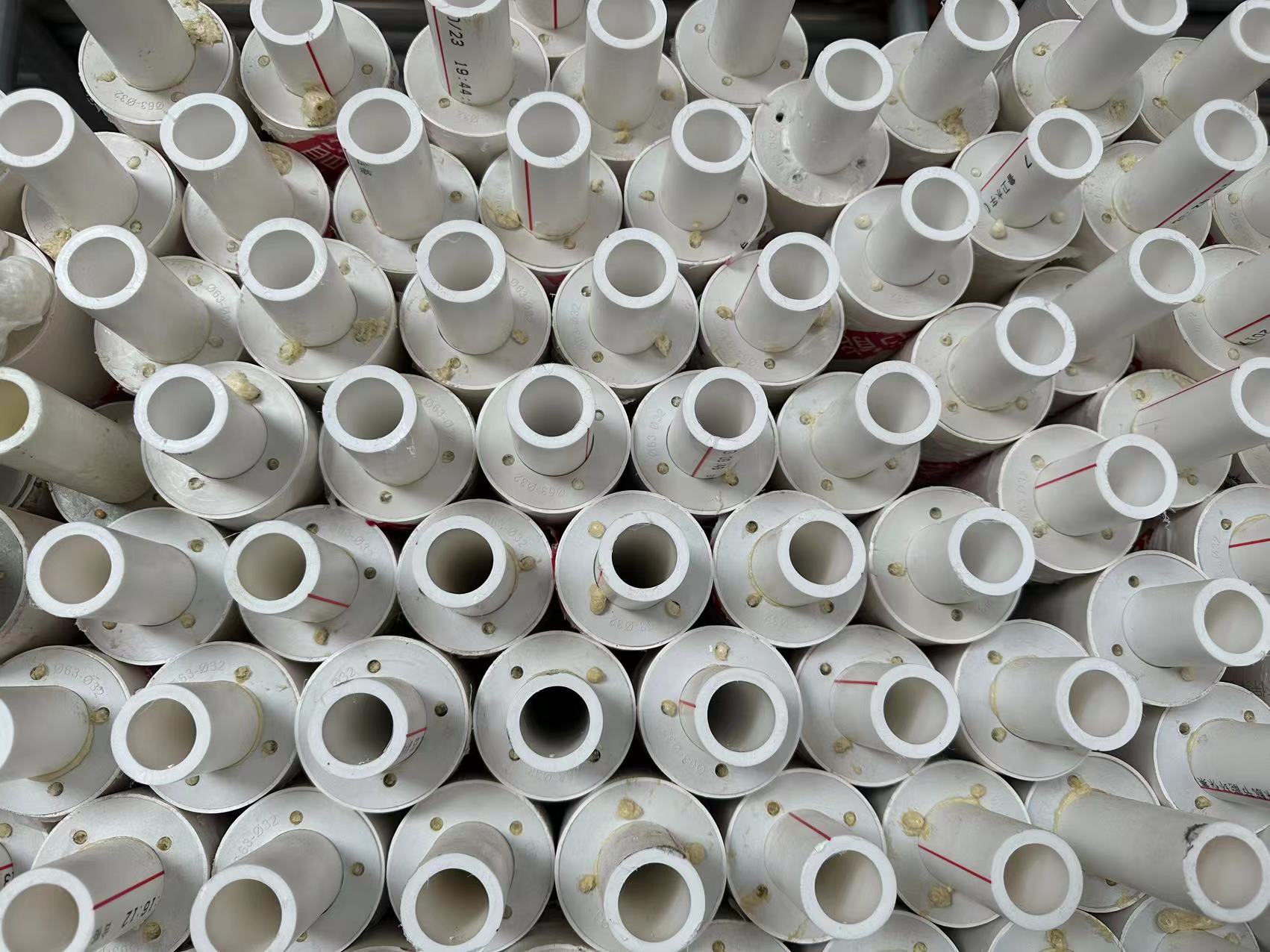 Manufacturer's direct sales of domestic and foreign plastic PPR insulation pipes, hot water PVC polyurethane foam composite three-layer integrated air energy