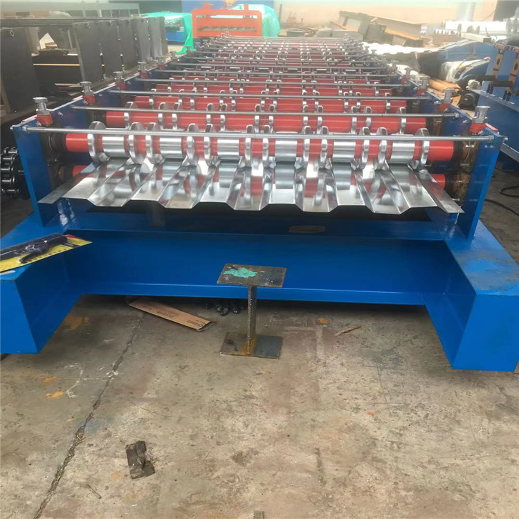 New 700 high-strength steel fully automatic carriage plate equipment, customized by Longxing for car carriage slotting machine