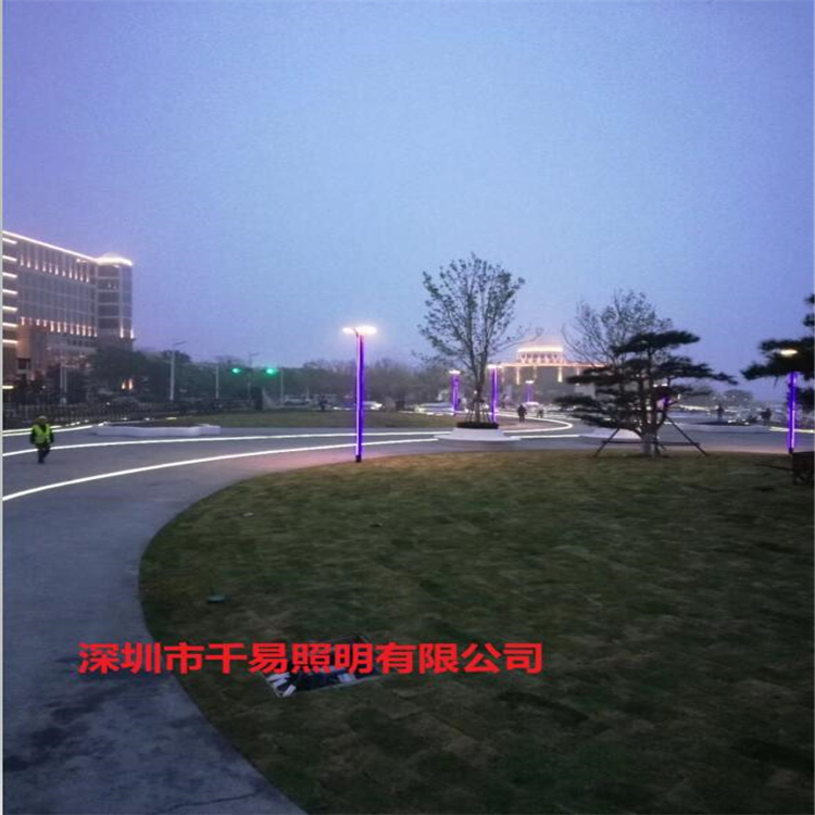 Qianyi Customized LED Luminous Character Linear Floor Tile Lamp Luminous Glass Tile Interactive Floor Tile Screen Shadowless Lamp QY-WY12