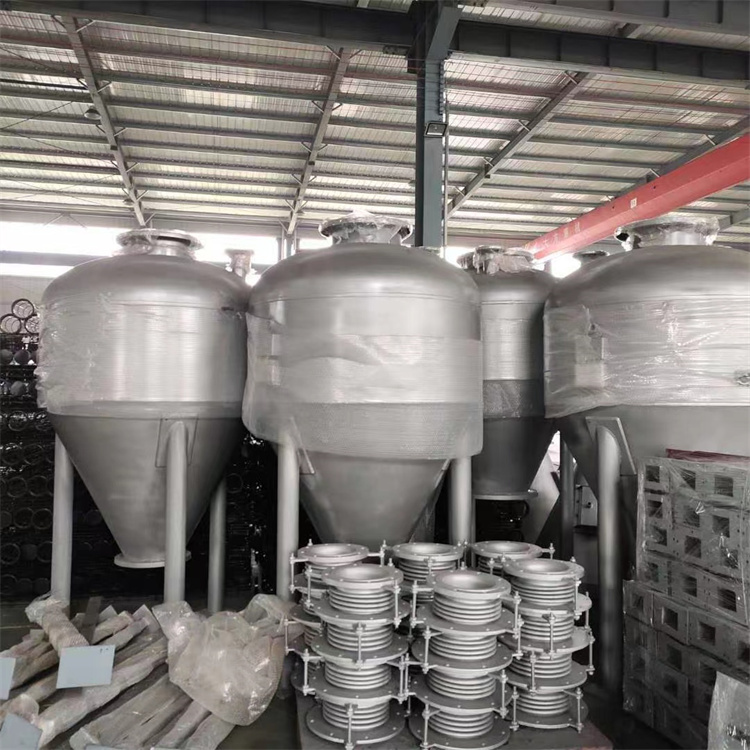 Pneumatic conveying pump with downward suction type silo pump, fly ash particle conveying and sending tank, environmentally friendly silo conveying system