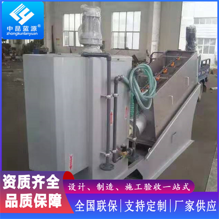 Stainless steel screw stacking machine has good separation effect for sludge treatment in food factories. Screw stacking sludge dewatering machine