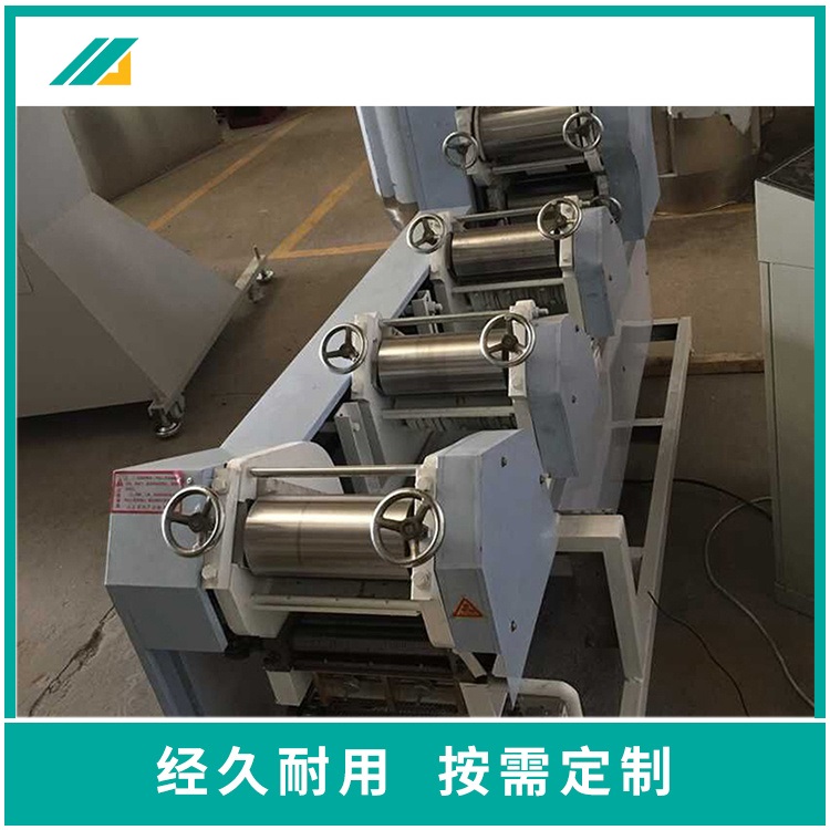 Small fried instant noodle mechanical equipment, square noodle block instant noodle production line