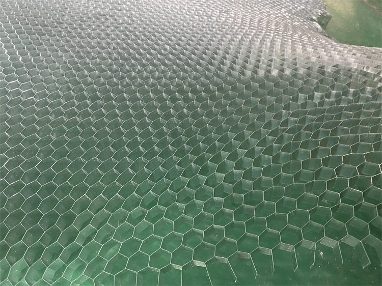 建筑隔断用材 微孔铝蜂窝芯 3mm边长 批发供应 经久耐用