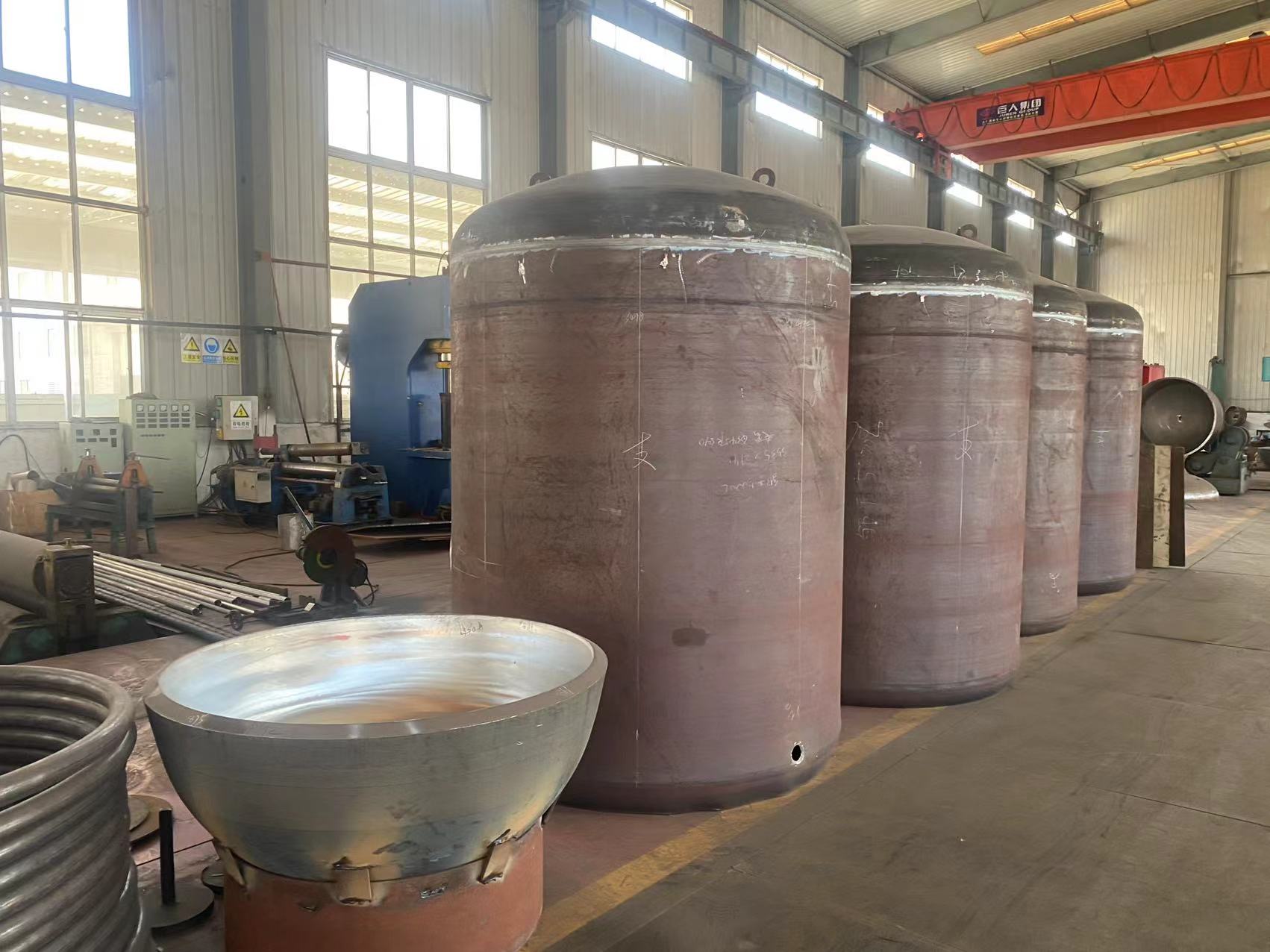 Customized large volume magnetic sealed reaction kettle with jacket for external circulation heating of Huanyu Chemical Machine