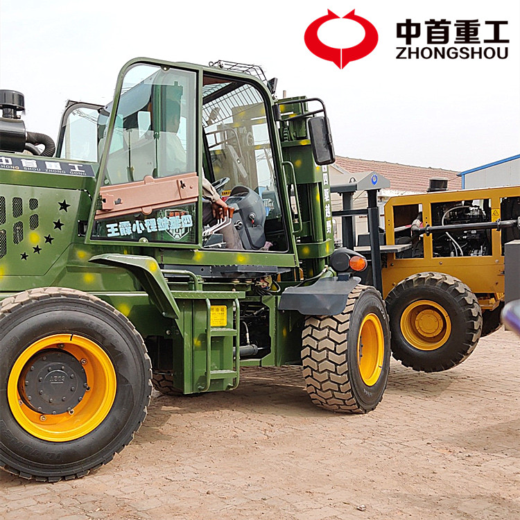 1.5 ton off-road forklift for port handling of Vietnamese cargo using diesel internal combustion engine