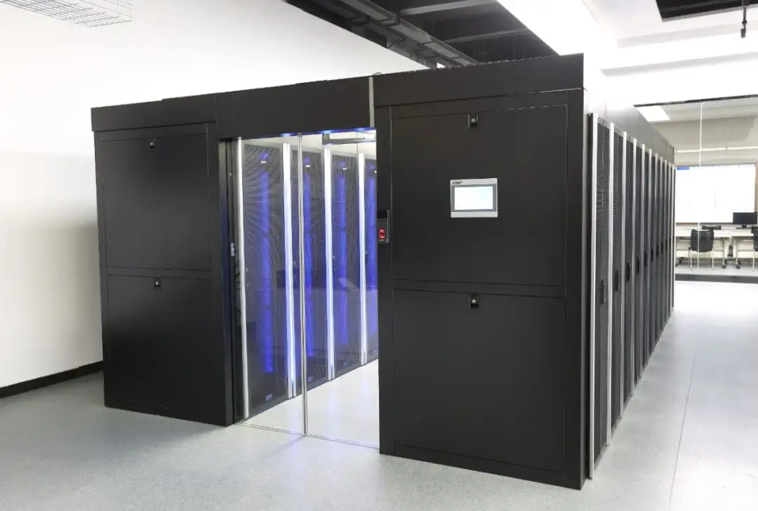 Integrated computer room cold channel system Hongjiaxing modular data center customized UPS power supply