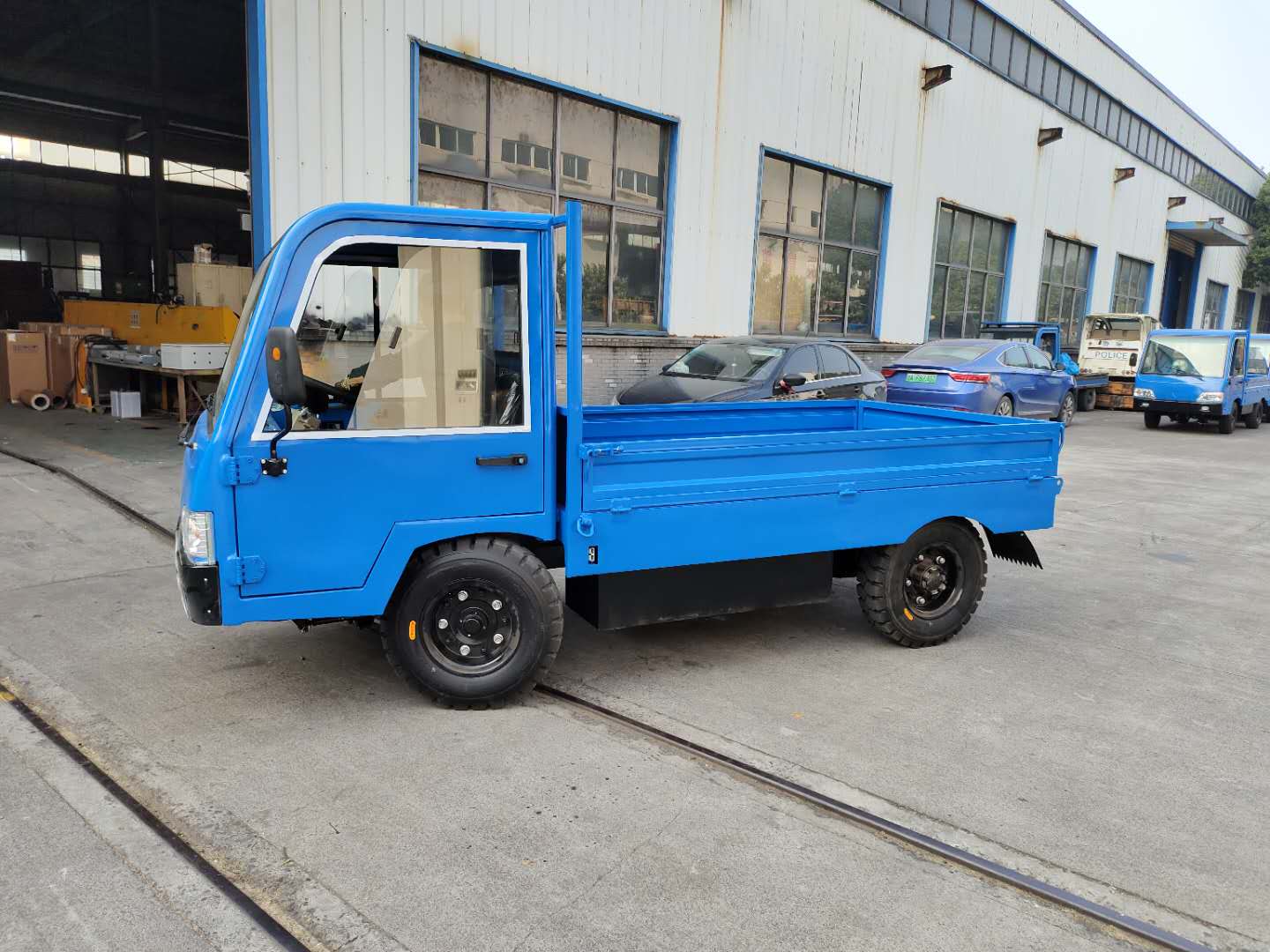 Electric Flatbed trolley for 3-ton electric truck and electric logistics truck factory