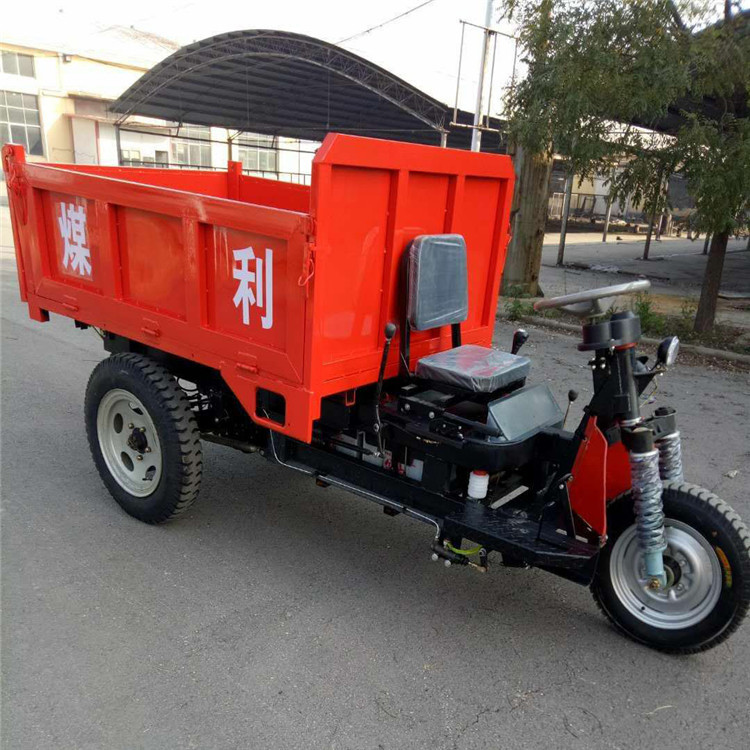 Self dumping electric tricycle 1-5 ton tipping bucket transport vehicle for mining narrow alley engineering vehicles with shed can be customized