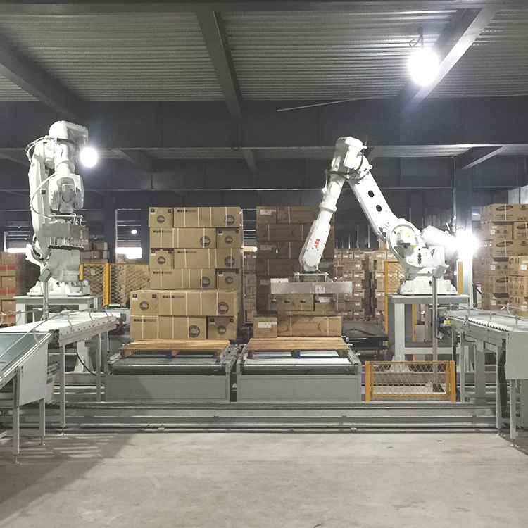 The handling and palletizing robot includes a visual system, and the positioning accuracy of the packaging and palletizing line manipulator