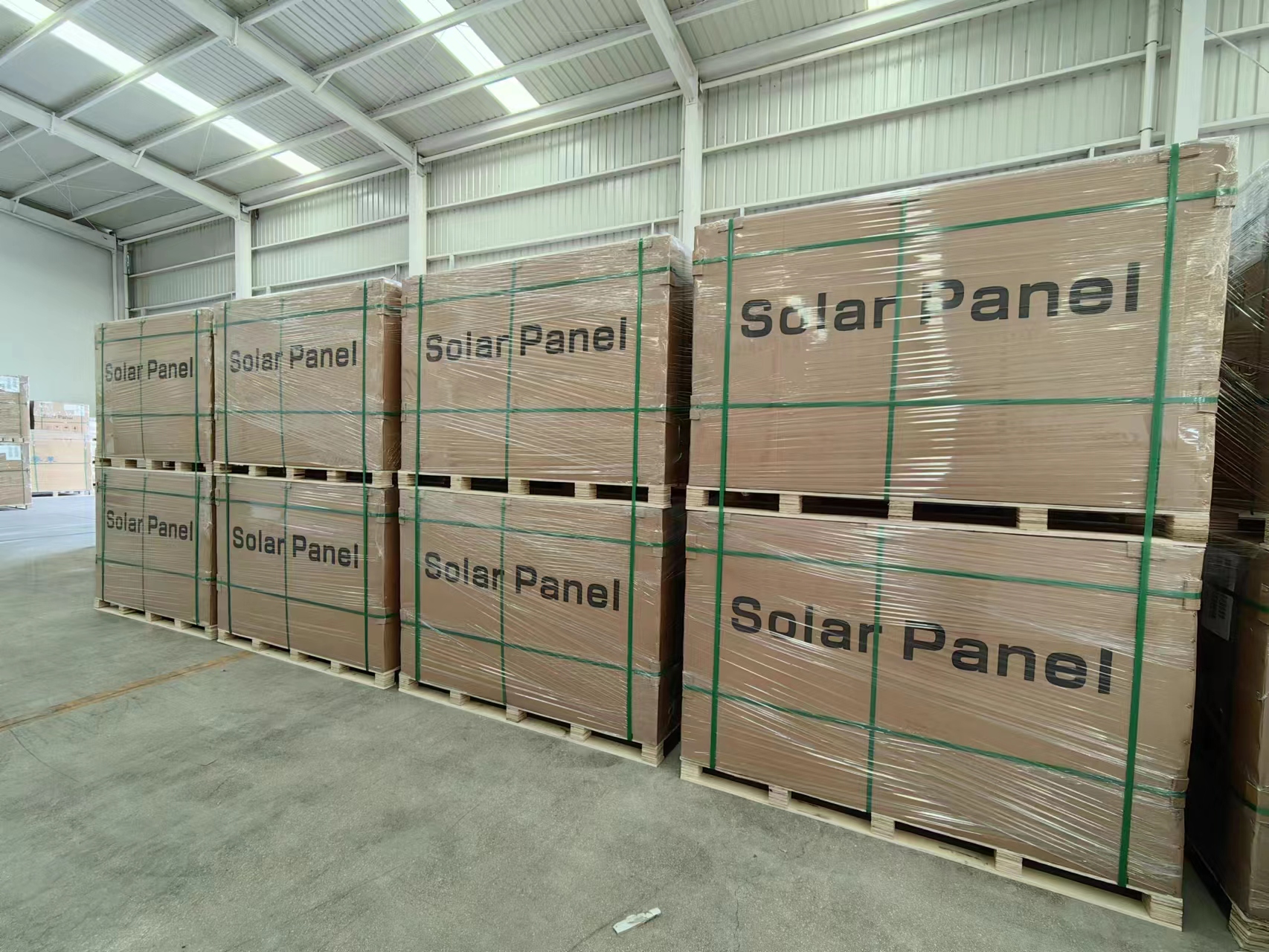 Longji 182 Cell 570W580W Solar Panel Manufacturer Monocrystalline Silicon Photovoltaic Panel Positive A-Class Module