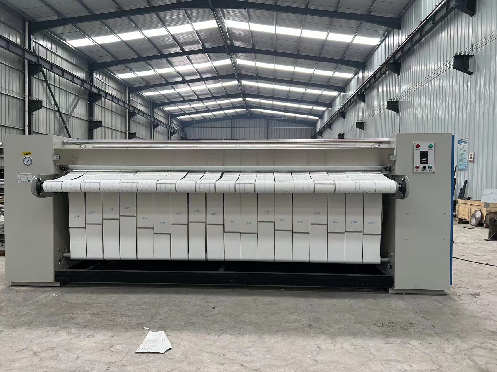 Automatic bed cover ironing machine, folding machine, hospital and hotel bed sheet ironing and washing equipment, Hanting Machinery