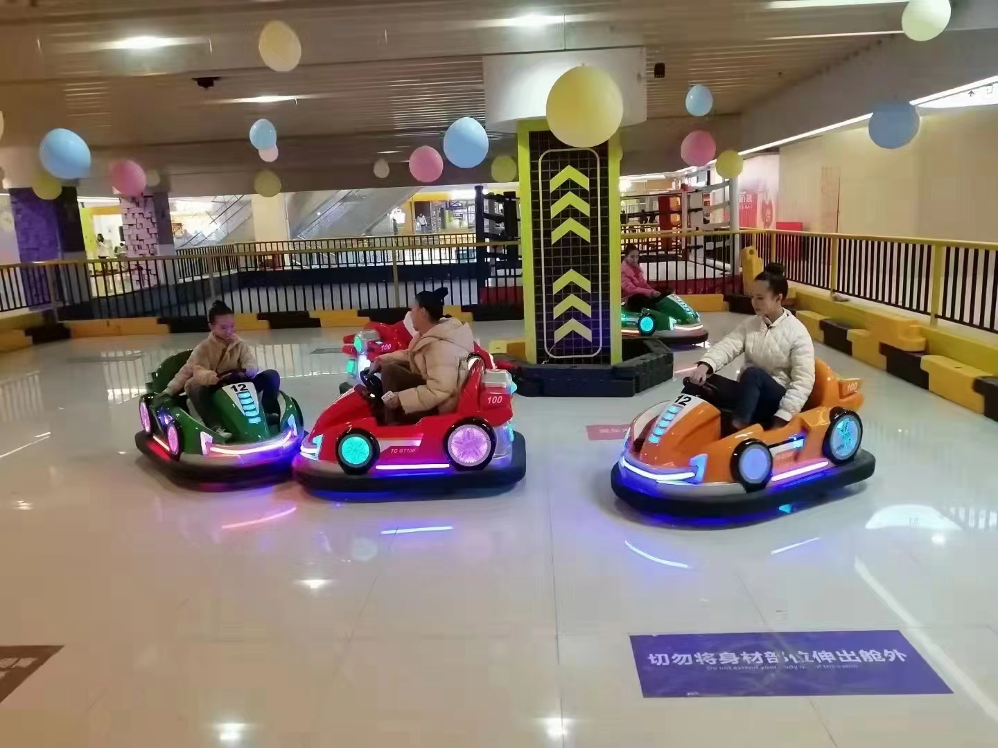 Source Amusement Park Children's Adult Karting Club Beach Off road Vehicle Electric Square Bumper Car Game Machine