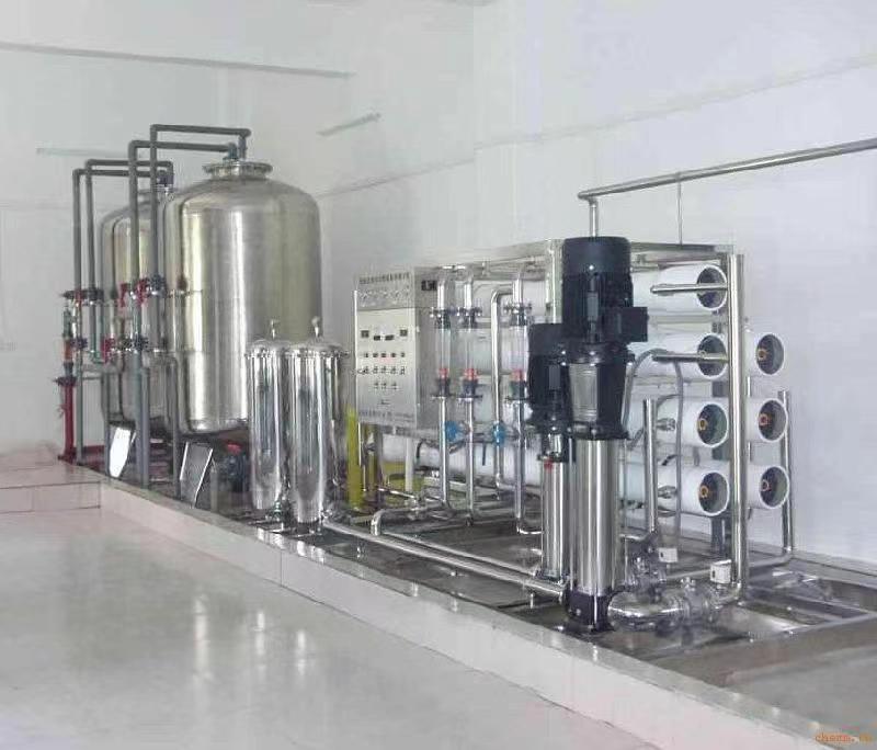 Youli Pure Water Equipment is a professional manufacturer of customized ultrafiltration equipment, deionized water equipment, RO reverse osmosis equipment