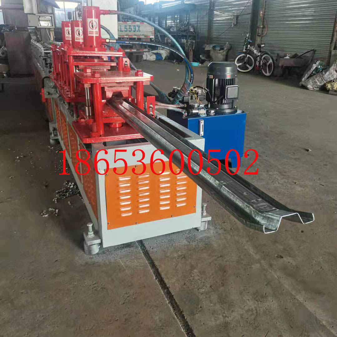 The cold bending forming machine for the side bumper and guardrail of fully automatic trucks can be customized according to the drawings