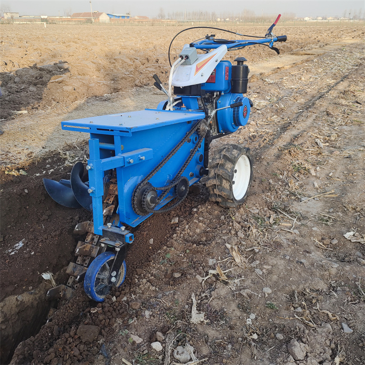 Chain buried pipe trenching machine, small orchard trenching machine, Chengyu tracked diesel trenching machine