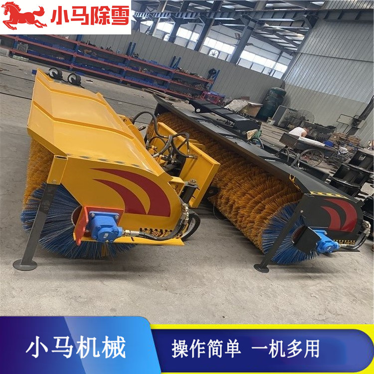 Roller brush Snowplow, airport station, roller brush snow remover, snow sweeping/snow throwing/snow shoveling integration