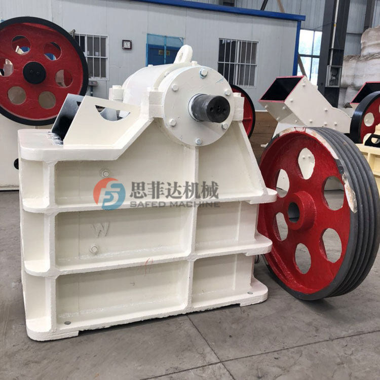 Stone crushing production line PE jaw crusher 69 cast steel stone breaking machine