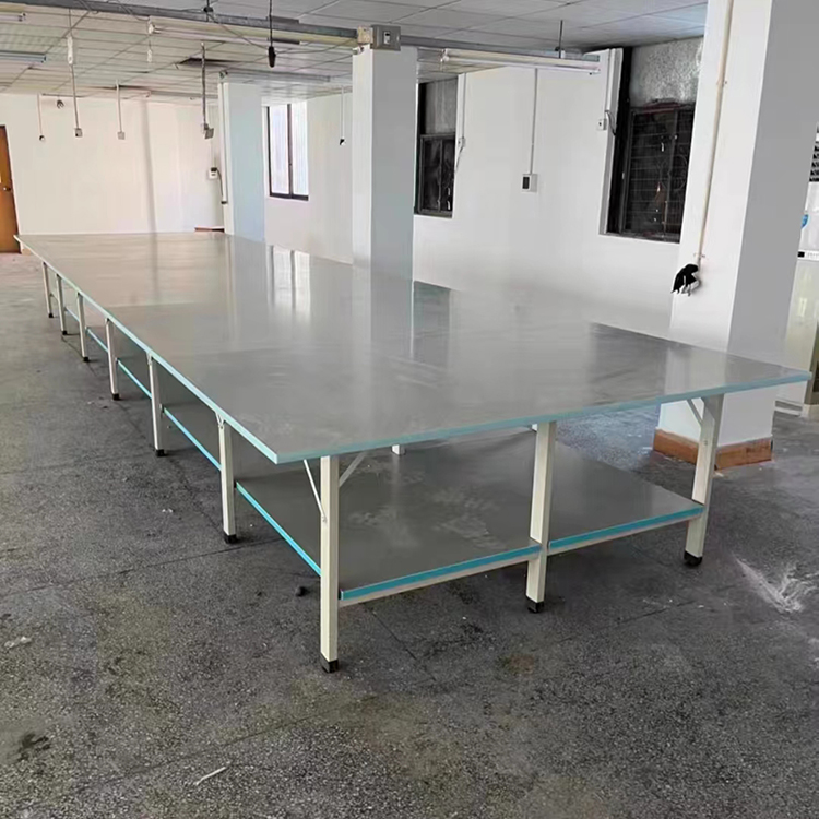 Clothing packaging worktable cutting table inspection and inspection worktable thickened tripod supplied by the manufacturer