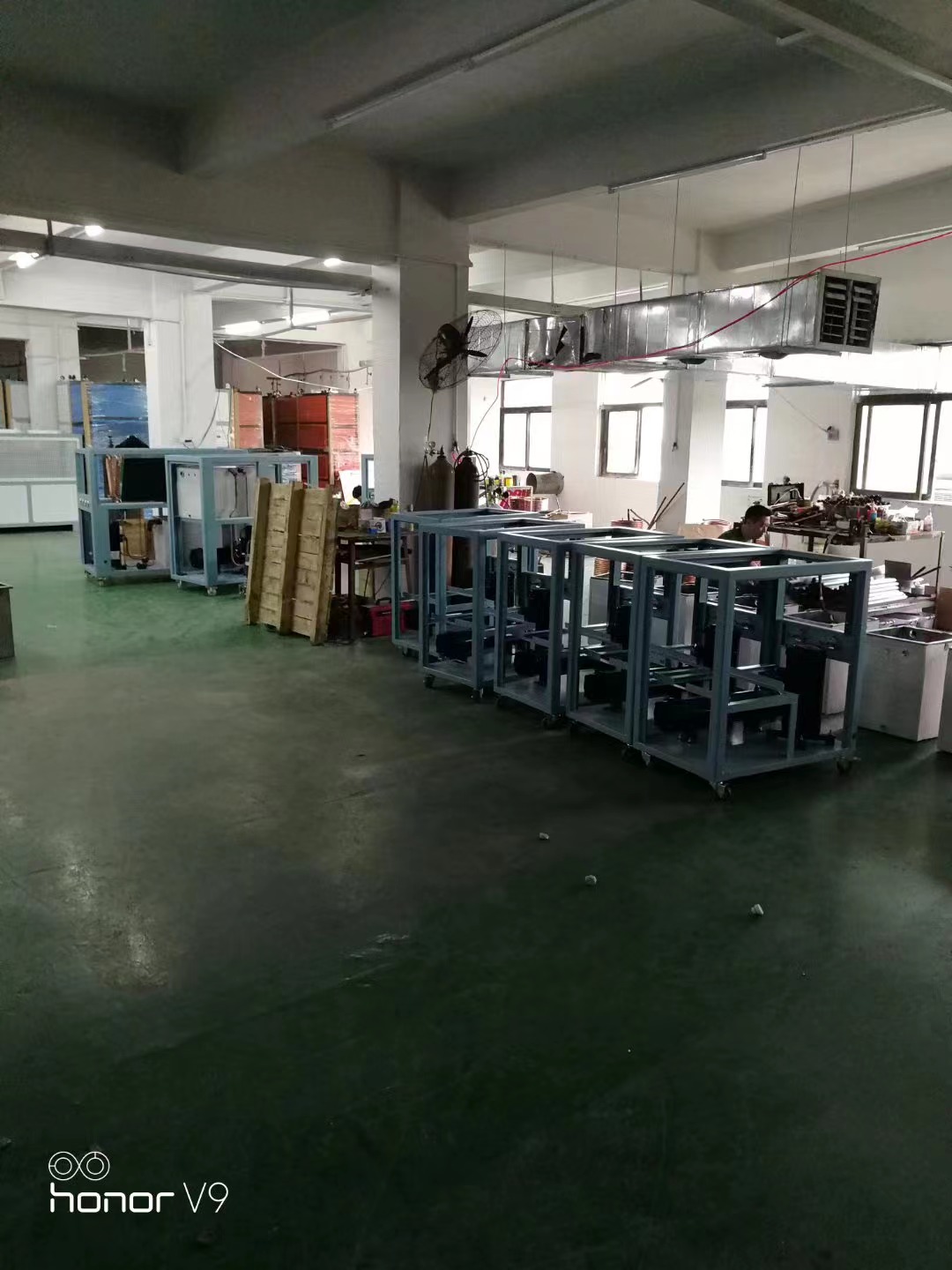 Multifunctional injection molding workshop energy-saving industrial centralized process mechanical equipment industrial screw chiller