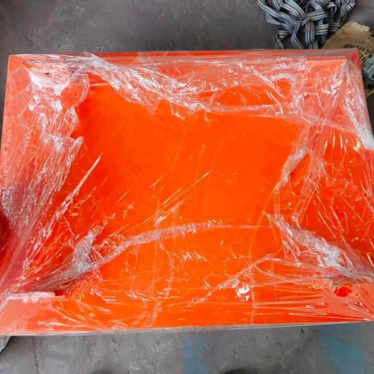 悬挂自卸式永磁除铁器 适用领域广泛 磁场强度高 种类齐全 鑫昊