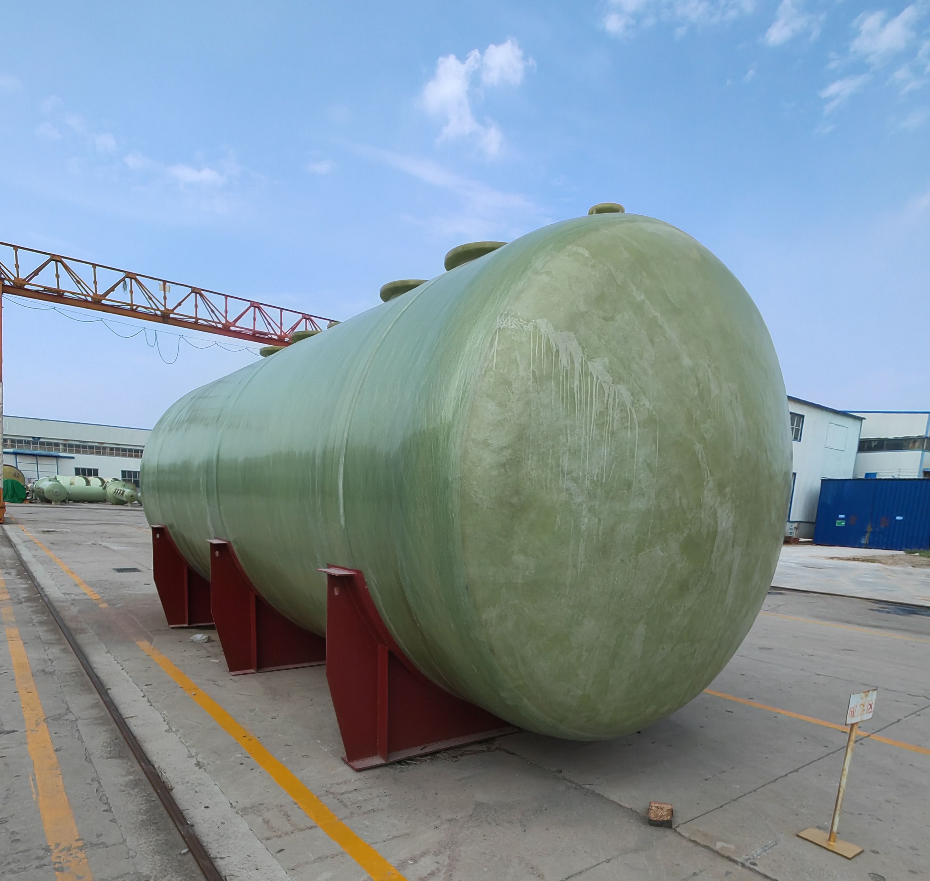 Fiberglass carbon source storage tank, wet steam ammonia water tank, saturated aminonaphthalene sulfonic acid container