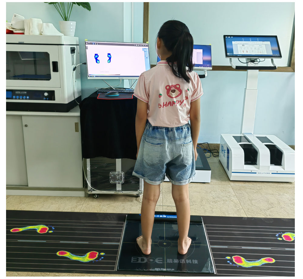 Automatic generation of analysis report for gait detection of plantar pressure plate applied to corrective insoles and hospital deposits