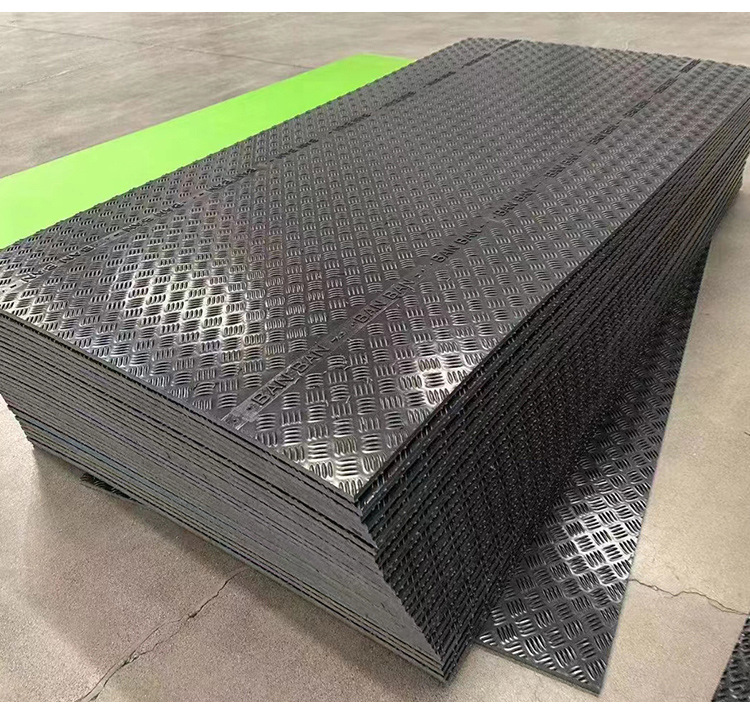 Temporary movable paving board on construction site, HDPE wear-resistant and high load-bearing plastic base plate, patterned plate, polyethylene road base plate