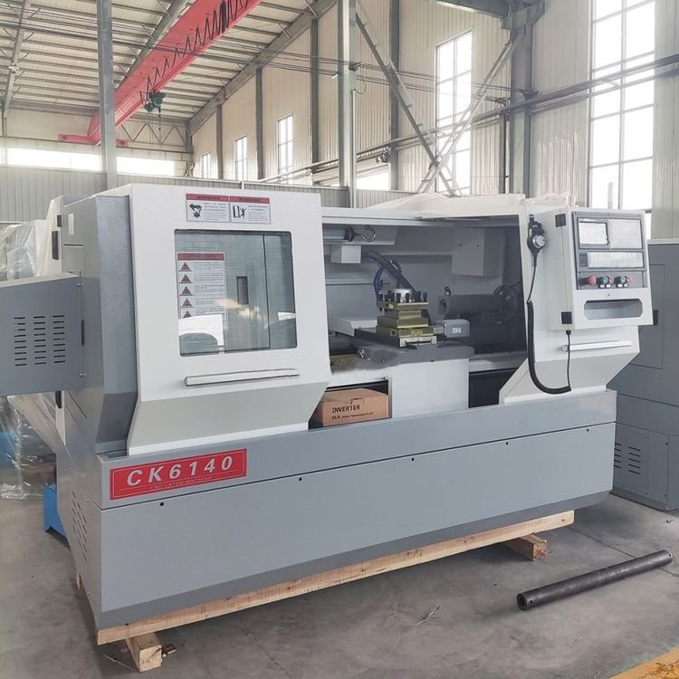 CK6140 CNC Lathe Independent Spindle Variable Speed 360 guide rail system optional with Yuntai machine tool