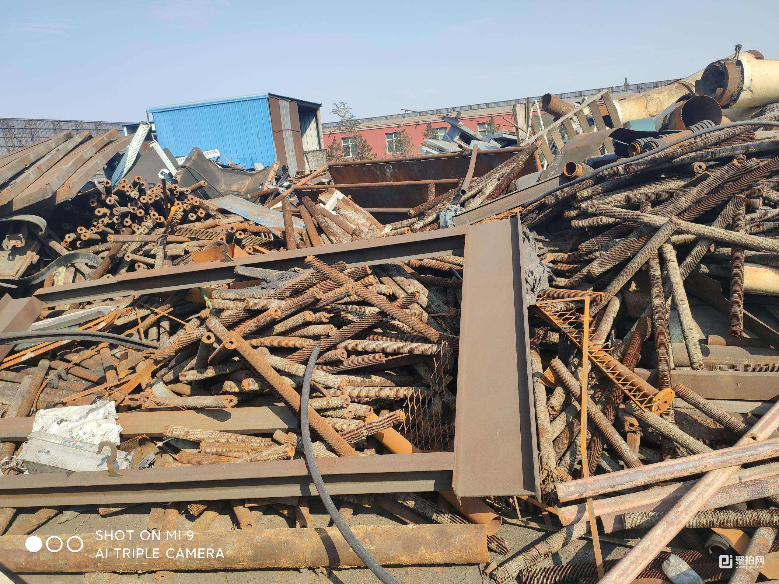 Scrap iron recycling and processing plant construction site steel bar head acquisition and dismantling of scrap factories