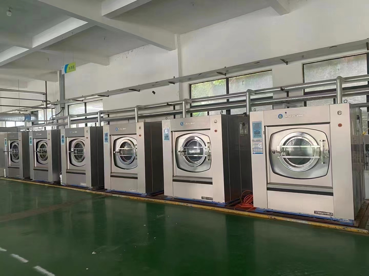 Sale of second-hand hotel industrial washing machines, hotel laundry rooms, washing machines, large-scale cleaning of linen, washing plant equipment