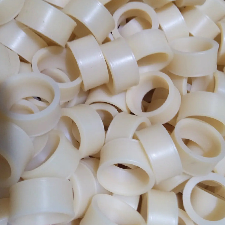 Green oily nylon rod impact resistant plastic small diameter solid material Lansheng