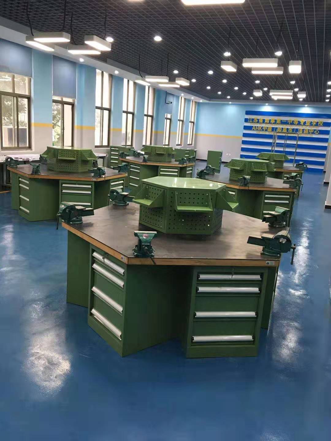 Langgu Heavy Equipment Hexagonal Fitter Platform Technical School Training Mold Hexagonal Operation Platform Six Station Workstation