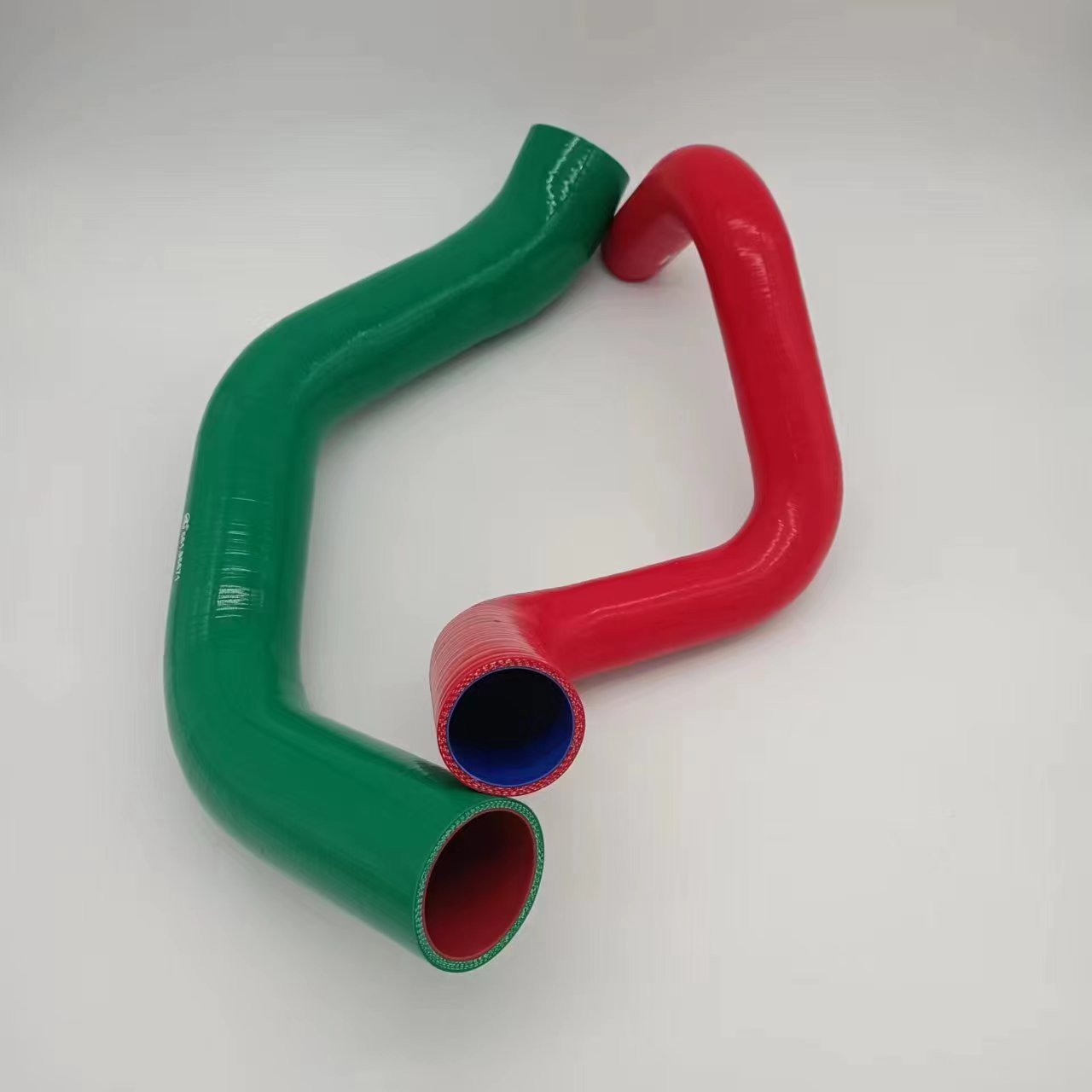 Customized high-temperature resistant silicone rice tube, car water tank, red irregular silicone water pipe, inlet and outlet silicone hose