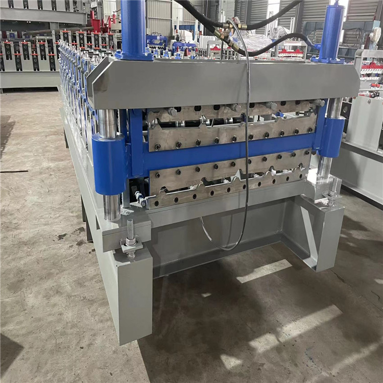 Reinforced color steel tile pressing machine, stainless steel 840-900 double-layer equipment, dual-purpose molding machine, manufactured by Longxing