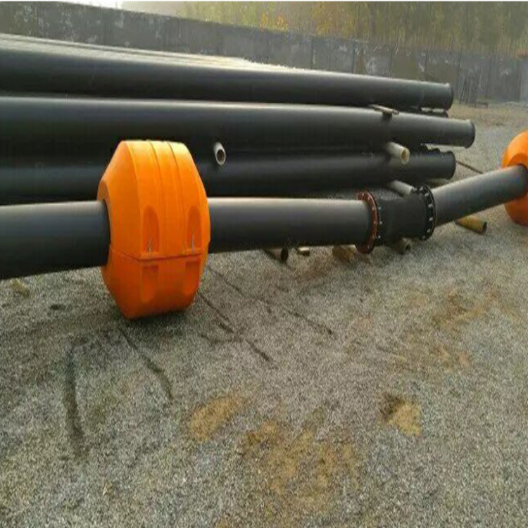 Floating pipe for sediment transportation in offshore scenic spots, combined with river sewage cleaning and floating discharge