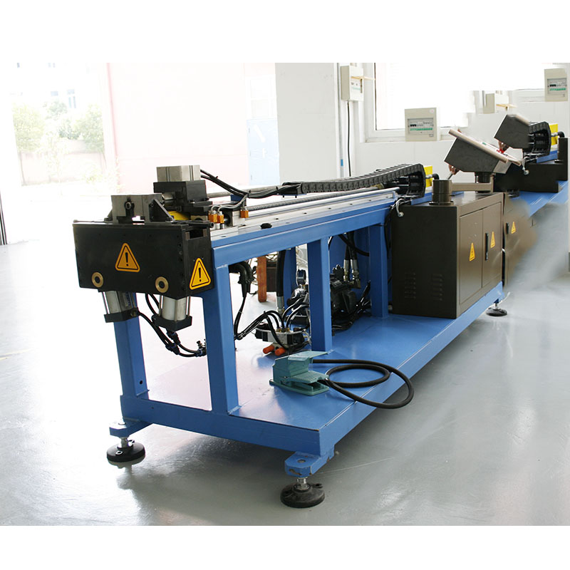 Plate solar collector production equipment CNC semi-automatic copper tube Hole punch, high-precision drilling