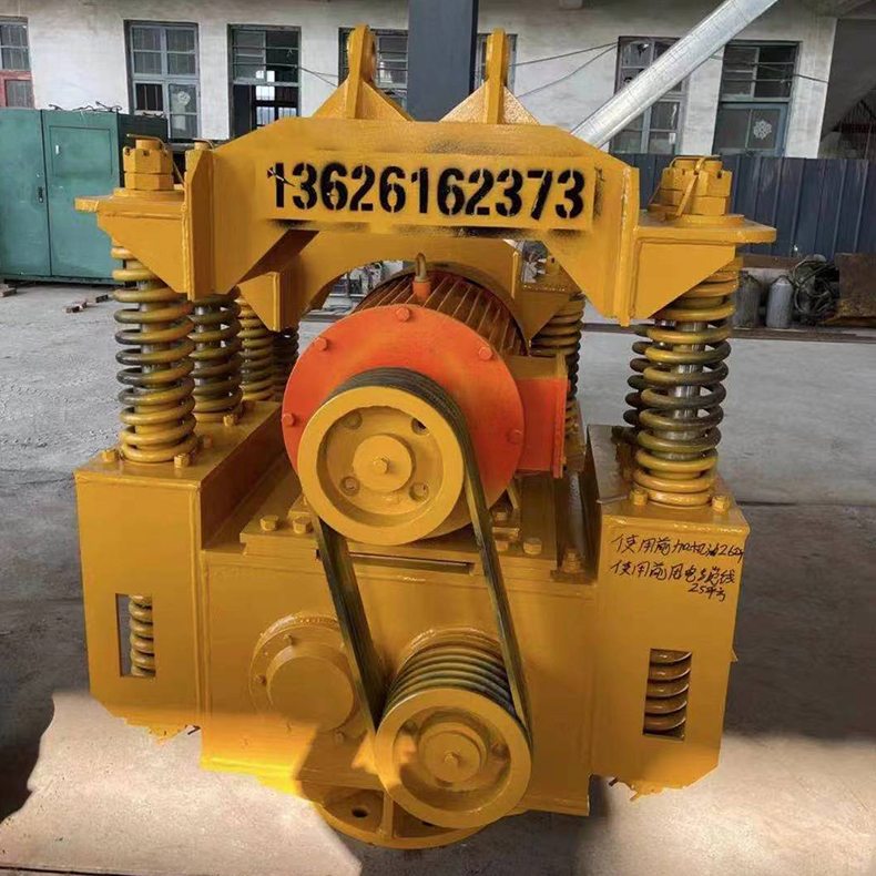 The main component of the excavator head is the cement pile vibration pile hammer, which has high precision and efficiency