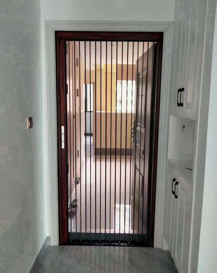 Trackless invisible screen door, folding screen door, screen window door, retractable and sliding aluminum alloy frame, mosquito proof and sand resistant window door