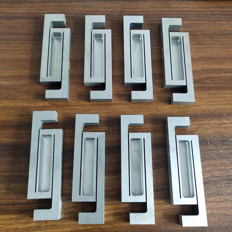 Wholesale by manufacturers of high-temperature resistant molybdenum processing parts, molybdenum screws, molybdenum support rods, and molybdenum terminals