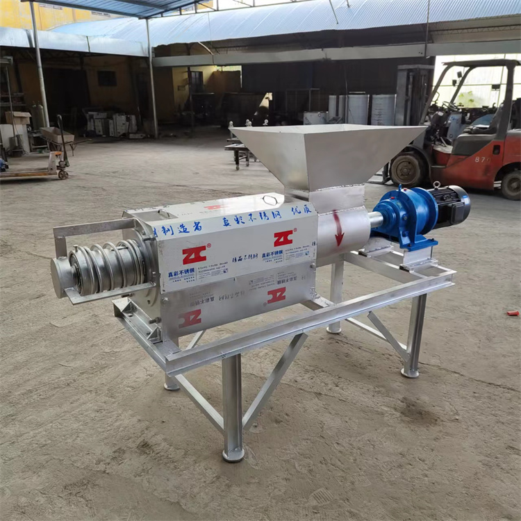 Microfiltration type solid-liquid separator, Chengyu sweet potato residue dehydration and treatment machine, 200 type chicken manure squeezing machine