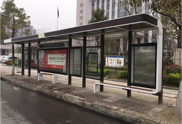 Manufacturer's direct supply of stainless steel shelters in urban areas, antique bus platforms, rural bus stop signs