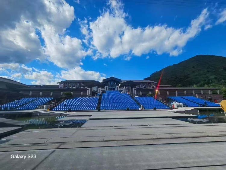 吹塑工艺方形伸缩看台座椅 体育场篮球馆会议室适用 多色可选